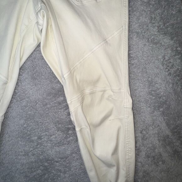 Spanx Women’s Ivory Cream Twill Cargo Joggers Pants Zipper Ankles Size Large - Picture 3 of 12